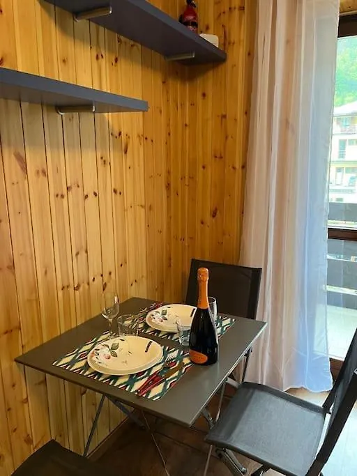 Casa Bucaneve Aprica Sulle Piste Self Check-In 0*,  Italy